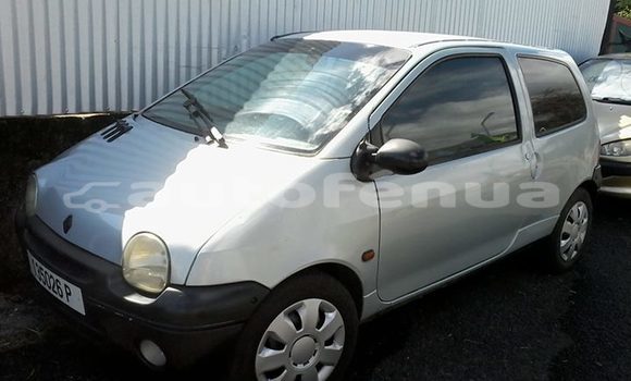 Buy Used Renault Twingo Other Car in Vaiuru in Tubuai