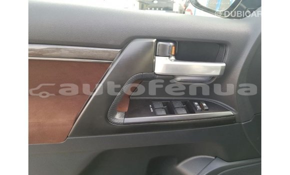 Acheter Import Voiture Toyota Land Cruiser Noir à Import - Dubai, Marquesas Acheter Import Voiture Toyota Land Cruiser Noir à Import - Dubai, Marquesas