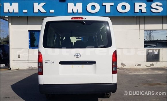 Acheter Import Voiture Toyota Hiace Blanc à Import - Dubai, Marquesas Acheter Import Voiture Toyota Hiace Blanc à Import - Dubai, Marquesas