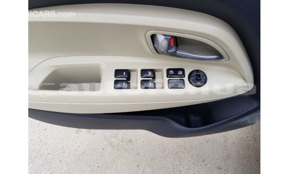 Acheter Import Voiture Kia Rio Blanc à Import - Dubai, Marquesas Acheter Import Voiture Kia Rio Blanc à Import - Dubai, Marquesas
