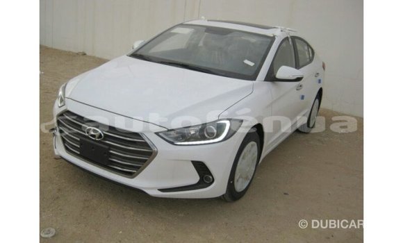 Acheter Import Voiture Hyundai Elantra Blanc à Import - Dubai, Marquesas Acheter Import Voiture Hyundai Elantra Blanc à Import - Dubai, Marquesas