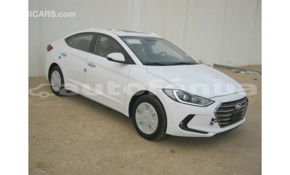 Acheter Import Voiture Hyundai Elantra Blanc à Import - Dubai, Marquesas Acheter Import Voiture Hyundai Elantra Blanc à Import - Dubai, Marquesas