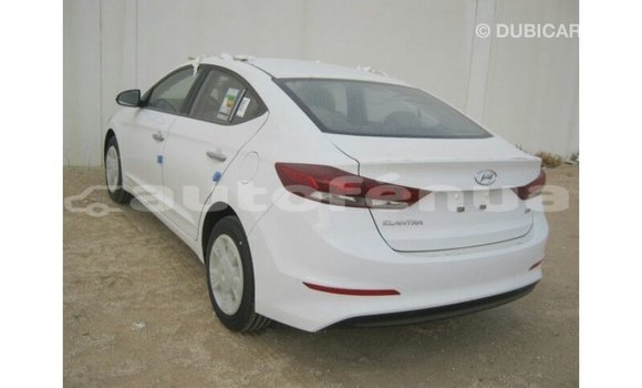Acheter Import Voiture Hyundai Elantra Blanc à Import - Dubai, Marquesas Acheter Import Voiture Hyundai Elantra Blanc à Import - Dubai, Marquesas