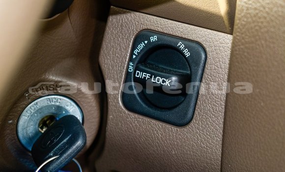 Acheter Import Voiture Toyota Land Cruiser Beige à Import - Dubai, Marquesas Acheter Import Voiture Toyota Land Cruiser Beige à Import - Dubai, Marquesas