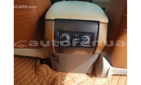 Buy Import Toyota Land Cruiser White Car in Import - Dubai in Marquesas Buy Import Toyota Land Cruiser White Car in Import - Dubai in Marquesas