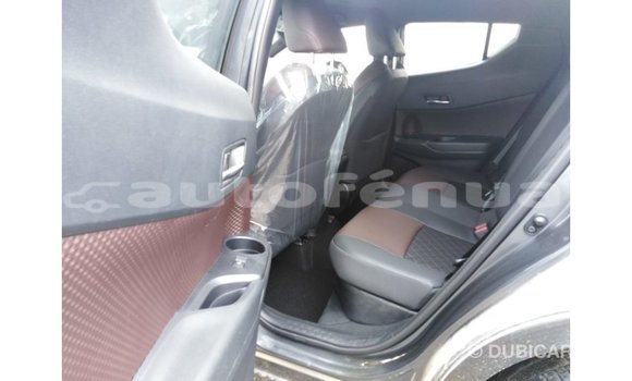 Acheter Import Voiture Toyota C-HR Autre à Import - Dubai, Marquesas Acheter Import Voiture Toyota C-HR Autre à Import - Dubai, Marquesas