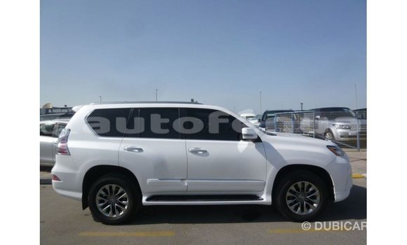 Acheter Import Voiture Lexus GX Blanc à Import - Dubai, Marquesas Acheter Import Voiture Lexus GX Blanc à Import - Dubai, Marquesas