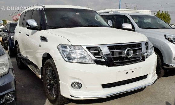 Acheter Import Voiture Nissan Patrol Blanc à Import - Dubai, Marquesas Acheter Import Voiture Nissan Patrol Blanc à Import - Dubai, Marquesas