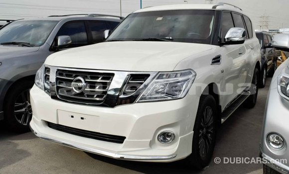 Acheter Import Voiture Nissan Patrol Blanc à Import - Dubai, Marquesas Acheter Import Voiture Nissan Patrol Blanc à Import - Dubai, Marquesas