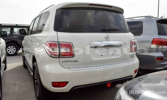 Acheter Import Voiture Nissan Patrol Blanc à Import - Dubai, Marquesas Acheter Import Voiture Nissan Patrol Blanc à Import - Dubai, Marquesas
