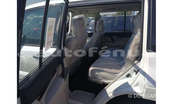 Acheter Import Voiture Mitsubishi Pajero Blanc à Import - Dubai, Marquesas Acheter Import Voiture Mitsubishi Pajero Blanc à Import - Dubai, Marquesas