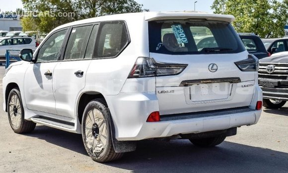 Acheter Import Voiture Lexus LX Blanc à Import - Dubai, Marquesas Acheter Import Voiture Lexus LX Blanc à Import - Dubai, Marquesas