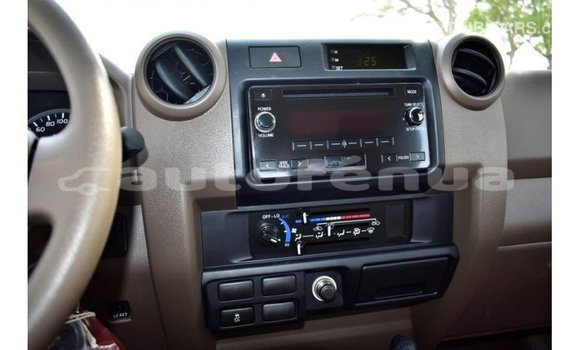 Acheter Import Voiture Toyota Land Cruiser Blanc à Import - Dubai, Marquesas Acheter Import Voiture Toyota Land Cruiser Blanc à Import - Dubai, Marquesas