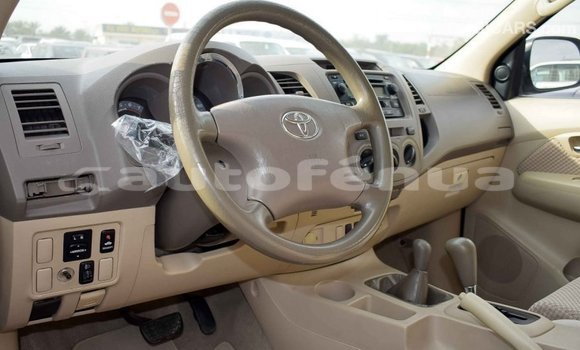 Acheter Import Voiture Toyota Fortuner Blanc à Import - Dubai, Marquesas Acheter Import Voiture Toyota Fortuner Blanc à Import - Dubai, Marquesas
