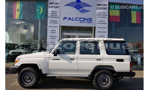 Buy Import Toyota Land Cruiser White Car in Import - Dubai in Marquesas Buy Import Toyota Land Cruiser White Car in Import - Dubai in Marquesas