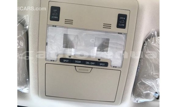 Buy Import Toyota Land Cruiser White Car in Import - Dubai in Marquesas Buy Import Toyota Land Cruiser White Car in Import - Dubai in Marquesas