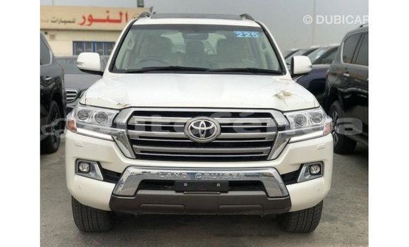 Buy Import Toyota Land Cruiser White Car in Import - Dubai in Marquesas Buy Import Toyota Land Cruiser White Car in Import - Dubai in Marquesas