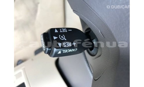 Buy Import Toyota Land Cruiser White Car in Import - Dubai in Marquesas Buy Import Toyota Land Cruiser White Car in Import - Dubai in Marquesas