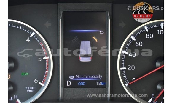 Acheter Import Voiture Toyota Granvia Blanc à Import - Dubai, Marquesas Acheter Import Voiture Toyota Granvia Blanc à Import - Dubai, Marquesas