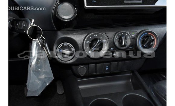 Buy Import Toyota Hilux White Car in Import - Dubai in Marquesas Buy Import Toyota Hilux White Car in Import - Dubai in Marquesas