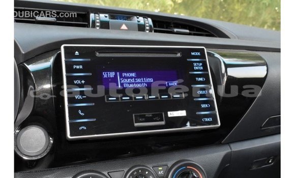 Buy Import Toyota Hilux White Car in Import - Dubai in Marquesas Buy Import Toyota Hilux White Car in Import - Dubai in Marquesas