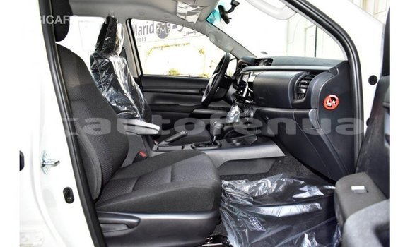 Buy Import Toyota Hilux White Car in Import - Dubai in Marquesas Buy Import Toyota Hilux White Car in Import - Dubai in Marquesas