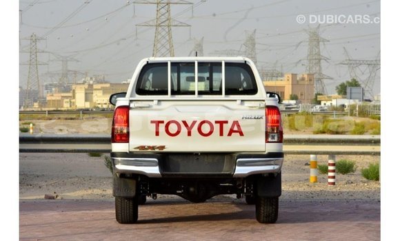 Buy Import Toyota Hilux White Car in Import - Dubai in Marquesas Buy Import Toyota Hilux White Car in Import - Dubai in Marquesas