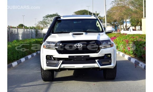 Buy Import Toyota Land Cruiser White Car in Import - Dubai in Marquesas Buy Import Toyota Land Cruiser White Car in Import - Dubai in Marquesas
