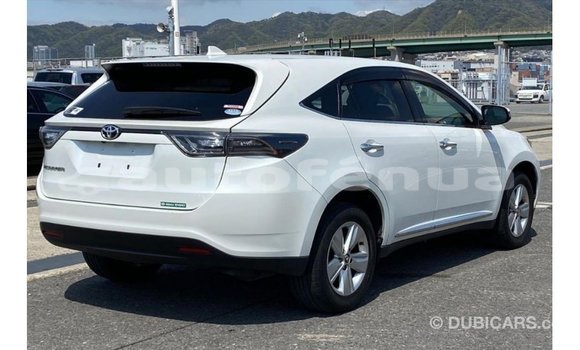 Acheter Import Voiture Toyota Harrier Blanc à Import - Dubai, Marquesas Acheter Import Voiture Toyota Harrier Blanc à Import - Dubai, Marquesas