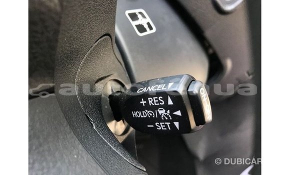 Acheter Import Voiture Toyota Prado Blanc à Import - Dubai, Marquesas Acheter Import Voiture Toyota Prado Blanc à Import - Dubai, Marquesas