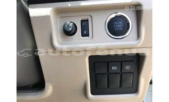Acheter Import Voiture Toyota Prado Blanc à Import - Dubai, Marquesas Acheter Import Voiture Toyota Prado Blanc à Import - Dubai, Marquesas