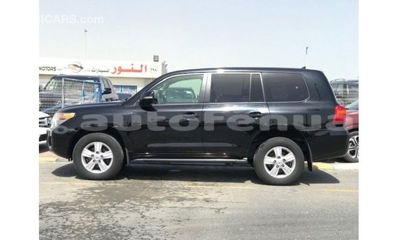 Buy Import Toyota Land Cruiser Black Car in Import - Dubai in Marquesas Buy Import Toyota Land Cruiser Black Car in Import - Dubai in Marquesas
