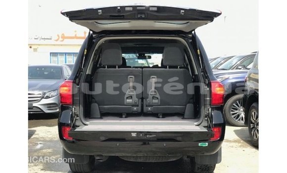 Buy Import Toyota Land Cruiser Black Car in Import - Dubai in Marquesas Buy Import Toyota Land Cruiser Black Car in Import - Dubai in Marquesas