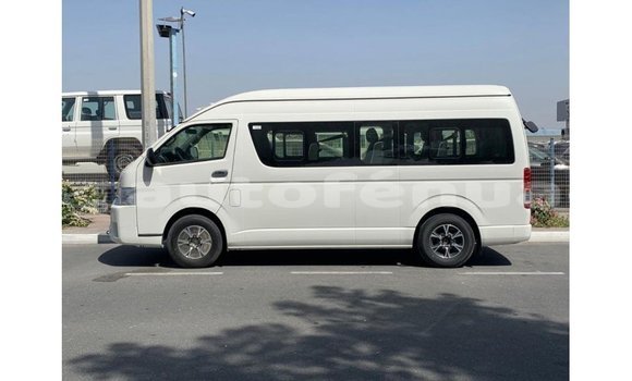 Buy Import Toyota Hiace White Car in Import - Dubai in Marquesas Buy Import Toyota Hiace White Car in Import - Dubai in Marquesas