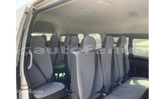 Buy Import Toyota Hiace White Car in Import - Dubai in Marquesas Buy Import Toyota Hiace White Car in Import - Dubai in Marquesas