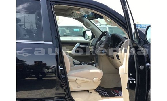 Buy Import Toyota Land Cruiser Black Car in Import - Dubai in Marquesas Buy Import Toyota Land Cruiser Black Car in Import - Dubai in Marquesas