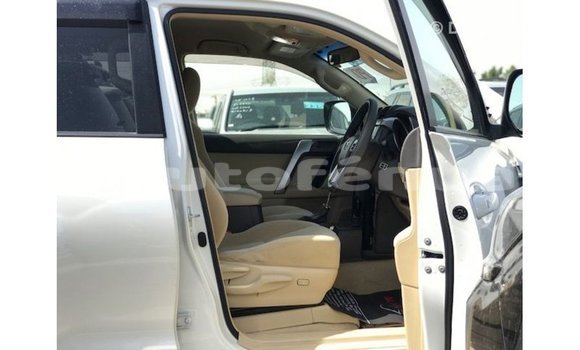 Buy Import Toyota Prado White Car in Import - Dubai in Marquesas Buy Import Toyota Prado White Car in Import - Dubai in Marquesas