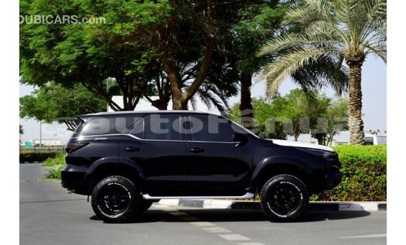 Acheter Import Voiture Toyota Fortuner Noir à Import - Dubai, Marquesas Acheter Import Voiture Toyota Fortuner Noir à Import - Dubai, Marquesas