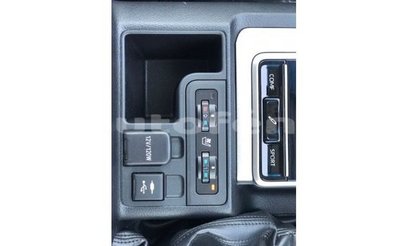 Acheter Import Voiture Toyota Prado Noir à Import - Dubai, Marquesas Acheter Import Voiture Toyota Prado Noir à Import - Dubai, Marquesas