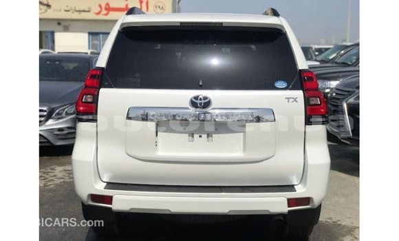 Acheter Import Voiture Toyota Prado Blanc à Import - Dubai, Marquesas Acheter Import Voiture Toyota Prado Blanc à Import - Dubai, Marquesas