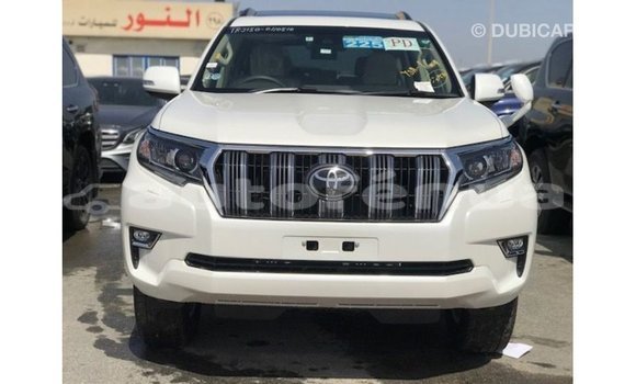Acheter Import Voiture Toyota Prado Blanc à Import - Dubai, Marquesas Acheter Import Voiture Toyota Prado Blanc à Import - Dubai, Marquesas