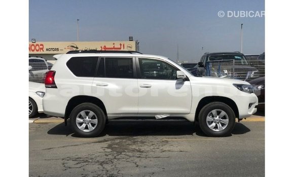Acheter Import Voiture Toyota Prado Blanc à Import - Dubai, Marquesas Acheter Import Voiture Toyota Prado Blanc à Import - Dubai, Marquesas