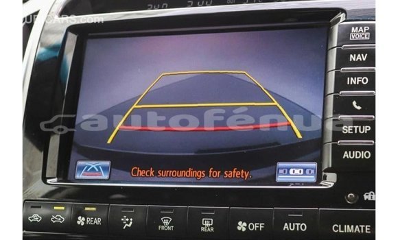 Acheter Import Voiture Toyota Land Cruiser Blanc à Import - Dubai, Marquesas Acheter Import Voiture Toyota Land Cruiser Blanc à Import - Dubai, Marquesas