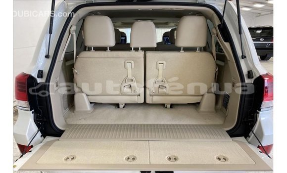 Buy Import Toyota Land Cruiser White Car in Import - Dubai in Marquesas Buy Import Toyota Land Cruiser White Car in Import - Dubai in Marquesas
