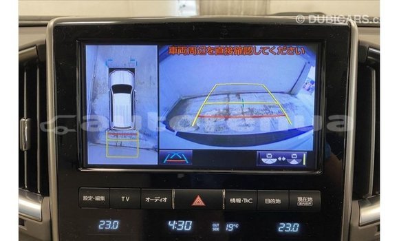 Buy Import Toyota Land Cruiser White Car in Import - Dubai in Marquesas Buy Import Toyota Land Cruiser White Car in Import - Dubai in Marquesas