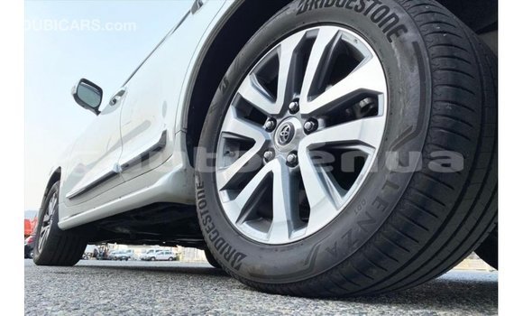 Buy Import Toyota Land Cruiser White Car in Import - Dubai in Marquesas Buy Import Toyota Land Cruiser White Car in Import - Dubai in Marquesas