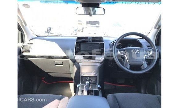 Acheter Import Voiture Toyota Prado Noir à Import - Dubai, Marquesas Acheter Import Voiture Toyota Prado Noir à Import - Dubai, Marquesas