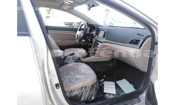Acheter Import Voiture Hyundai Elantra Autre à Import - Dubai, Marquesas Acheter Import Voiture Hyundai Elantra Autre à Import - Dubai, Marquesas