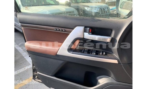 Buy Import Toyota Land Cruiser Black Car in Import - Dubai in Marquesas Buy Import Toyota Land Cruiser Black Car in Import - Dubai in Marquesas