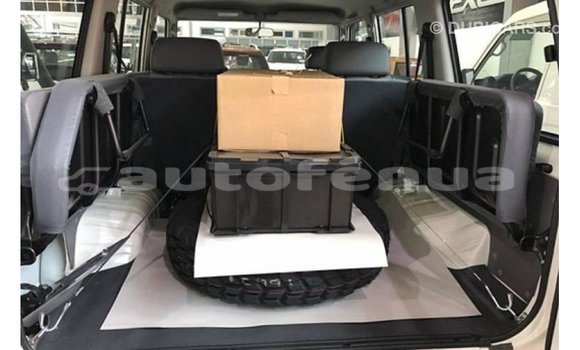 Buy Import Toyota Land Cruiser White Car in Import - Dubai in Marquesas Buy Import Toyota Land Cruiser White Car in Import - Dubai in Marquesas